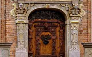 Двери под старину (49 фото): старинные межкомнатные изделия из дерева, деревянные конструкции из массива сосны своими руками